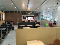 大堂-麦当劳(北京大兴机场二层国内到达(安检外)店)