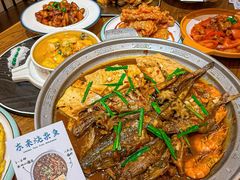 -东来菜馆•手抓海鲜家常菜•海鲜锅贴(鸽子窝店)