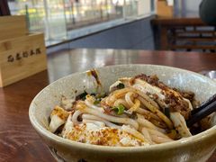 豆花米线-花老奶米线