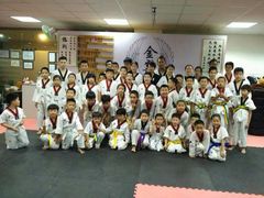 -金翼跆拳道巴西柔术拳击格斗学院