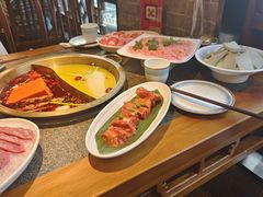 -小天鹅火锅·一线江景洪鼎旗舰店(洪崖洞店)