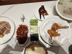 -梅利汴京烤鸭•开封豫菜地标店(东大街店)