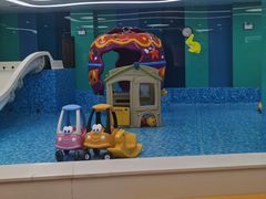 -Swim斯卫姆国际儿童游泳中心(红博中央公园店)