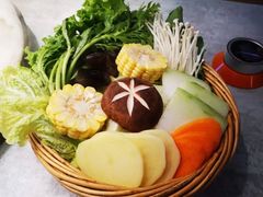 时令蔬菜拼盘-鲜潭蒸汽石锅鱼(五道口购物中心店)