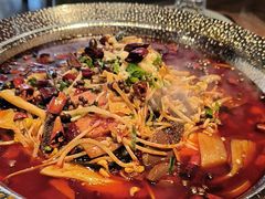 -麻辣总动员·川派海鲜·现炒浇头面·自贡菜(五彩城店)