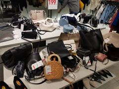 -ZARA(凯德乐峰广场店)