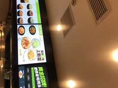 -老乡鸡(武汉中南梅苑小区地铁站店)