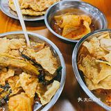 再搭配他们家的豆花或者豆奶,酣畅淋漓!
