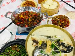 -堂瓦里·33年传统赣菜(第一街区店)