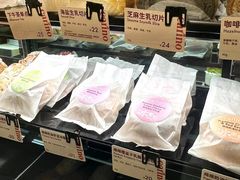 -CARINO BAKERY&CAFE(人广来福士店)