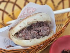 -闫家驴肉火烧(五四店)