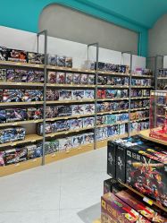 -卡通派潮品玩具折扣仓(青岛新城吾悦广场店)