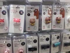 -名创优品(山东青岛东方城店)