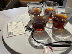 -LEO CAFE