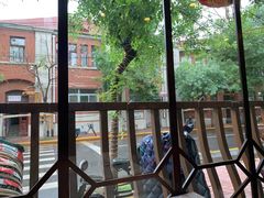 靠窗位-粤秀小厨·广式早茶(辽宁路店)