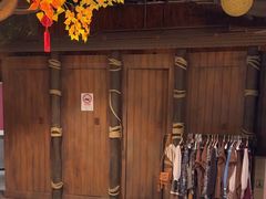 -暴风岛沉浸式体验馆(百联世纪店)