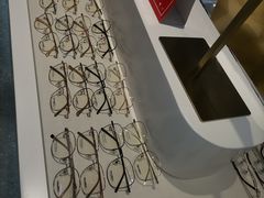 -沫芮眼镜·蔡司官方授权店(人民广场店)
