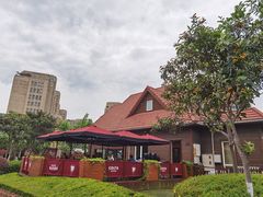 -金桥现代产业园区-停车场