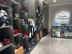 -VivienneWestwood(万象城店)