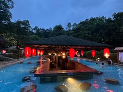 -森波拉火山温泉