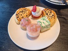 -苏宁银河国际咖啡厅·天际环球美食汇