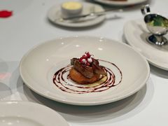香煎鹅肝配土豆饼-MORTON'S 莫尔顿牛排坊(北京丽晶酒店)