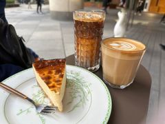 -Dough&Joe团憩(瑞虹天地月亮湾店)