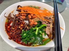 -湖泉水云间餐厅·弥勒地道菜(B座店)