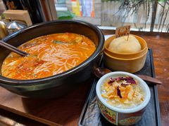 -银米·云南传统过桥米线(双廊黑金冠店)