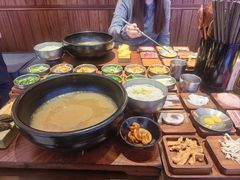 -银米·云南传统过桥米线(双廊黑金冠店)