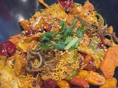 -醉人椒麻辣香锅(上地华联店)