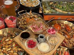 -何师烧烤Pro ·江湖川菜·小龙虾·精酿(太古里旗舰店)
