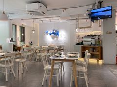 -露露家咖啡店