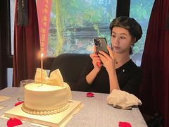 -弦月窗LUNETTE BY AMANDA(复兴路店)