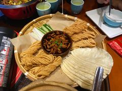 -魏铭鱼头捞饭(晋阳路店)