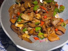 -卢大鲜鱼头捞饭(美利广场店)