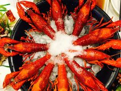 -虾弄弄海派小龙虾·牛羊蝎子火锅