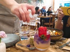 -FLOVIE FLORIST CAFE