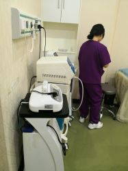 -斐研美医疗美容·眼周抗衰中心