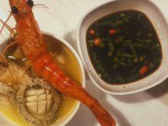 -鲜入围煮花胶鸡海鲜火锅