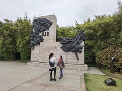 -上海市龙华烈士陵园