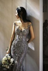 -Renee芮亦婚纱