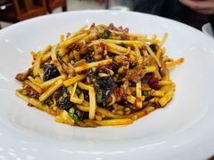 鱼香肉丝-椒香川流不息川菜馆(二七北路店)