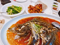 -万龙洲海鲜(大兴绿地缤纷城店)