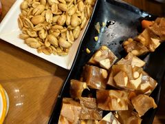 -三鞭一花·独一处·元英砂锅(海光寺店)