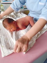 -菁幼月子会所(儿童医院店)