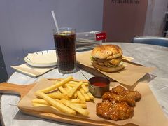-必胜客(华邦银泰店)