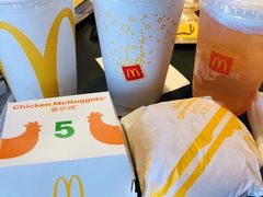 -麦当劳(展览路店)