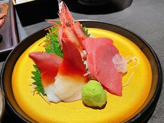 -铭牛烧肉·和牛海鲜自助(高新月牙湖店)