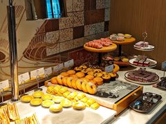 -广州花都融创文旅城希尔顿惠庭酒店